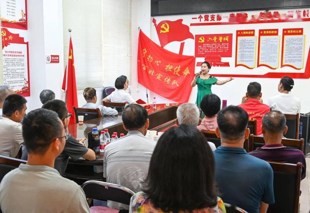 救援鹦鹉